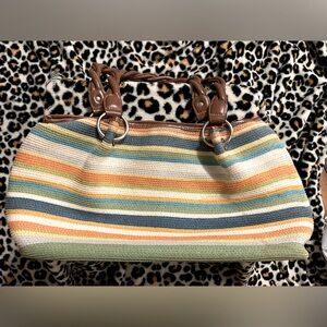 Striped Handbag with several pockets